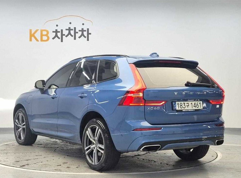 볼보 XC60 T8 AWD R-디자인 사진 2
