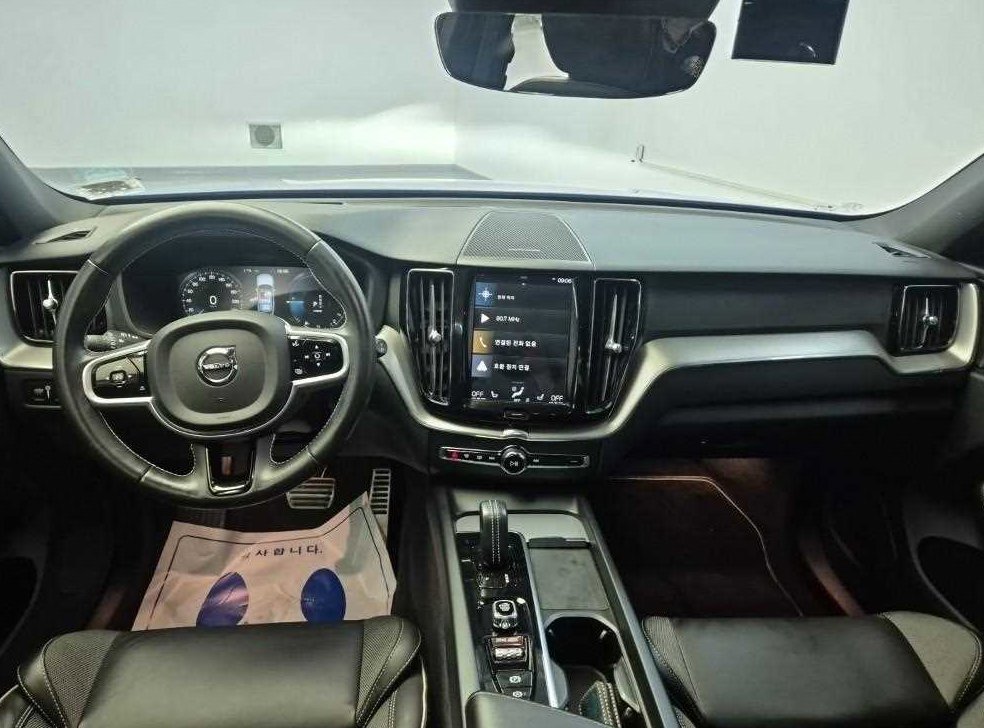 볼보 XC60 T8 AWD R-디자인 사진 7