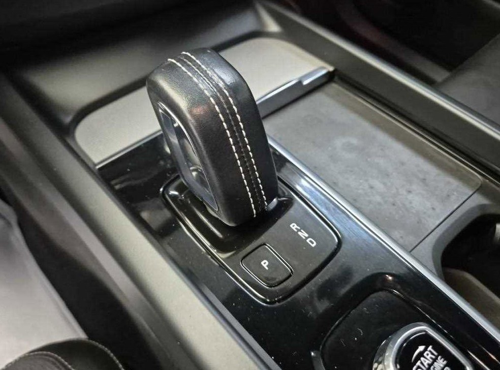 볼보 XC60 T8 AWD R-디자인 사진 8