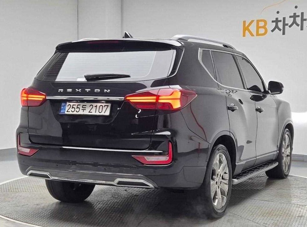 KG모빌리티(쌍용)  렉스턴 디젤 2.2 4WD 마스터 사진 3