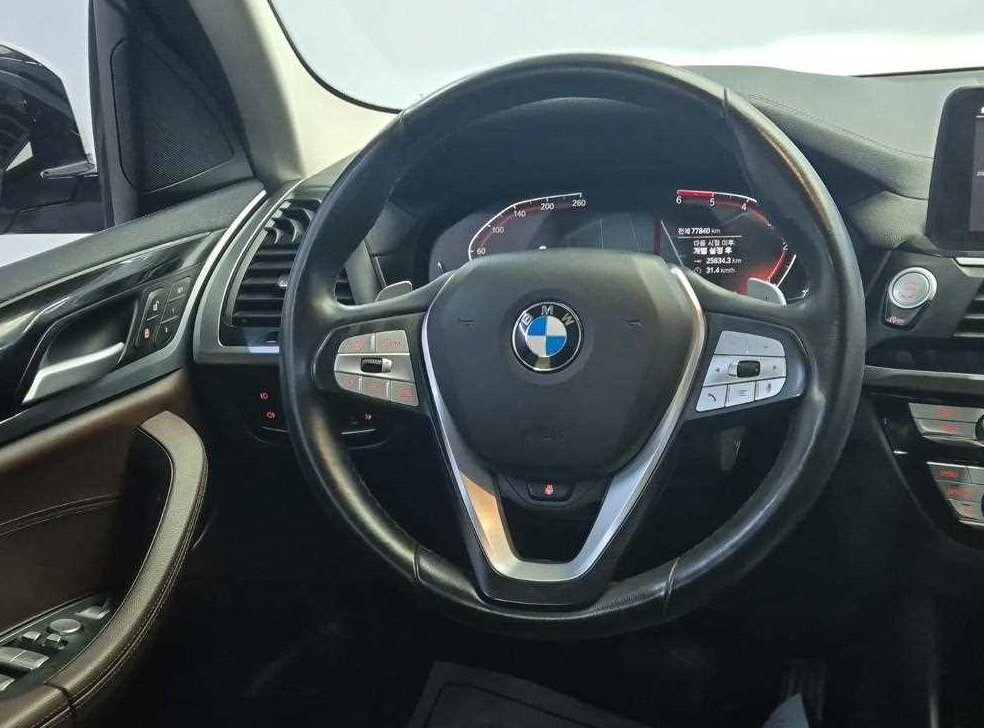 BMW X3 xDrive 20d xLine 사진 9