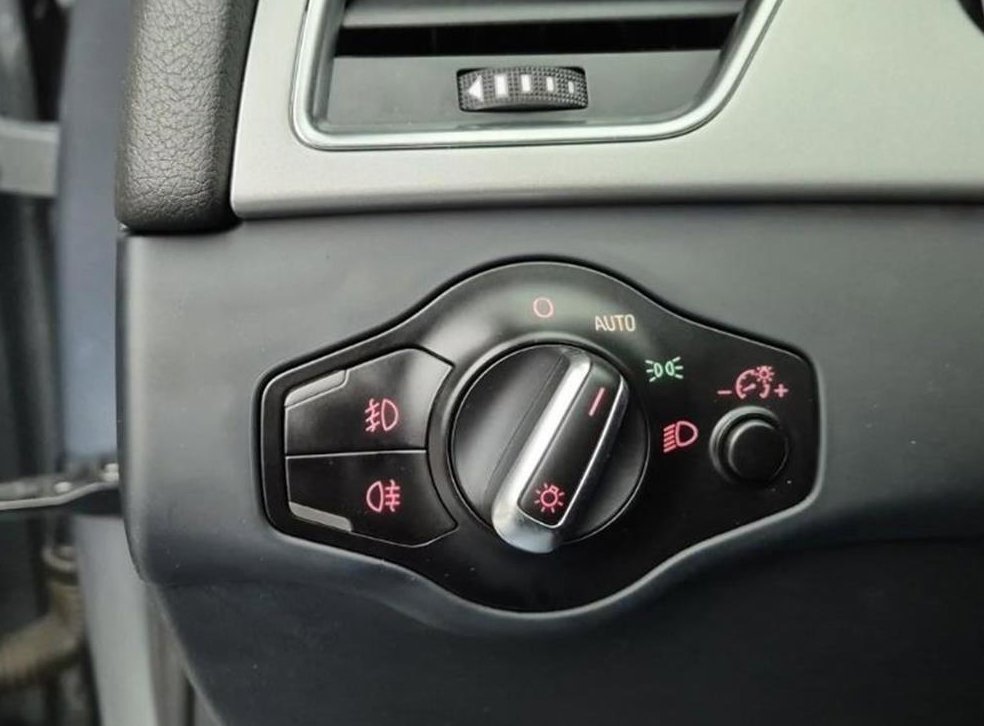 아우디 A4 2.0 TFSI 콰트로 다이나믹 사진 18