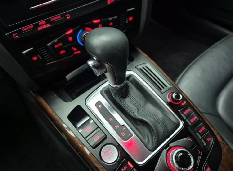 아우디 A4 2.0 TFSI 콰트로 다이나믹 사진 8