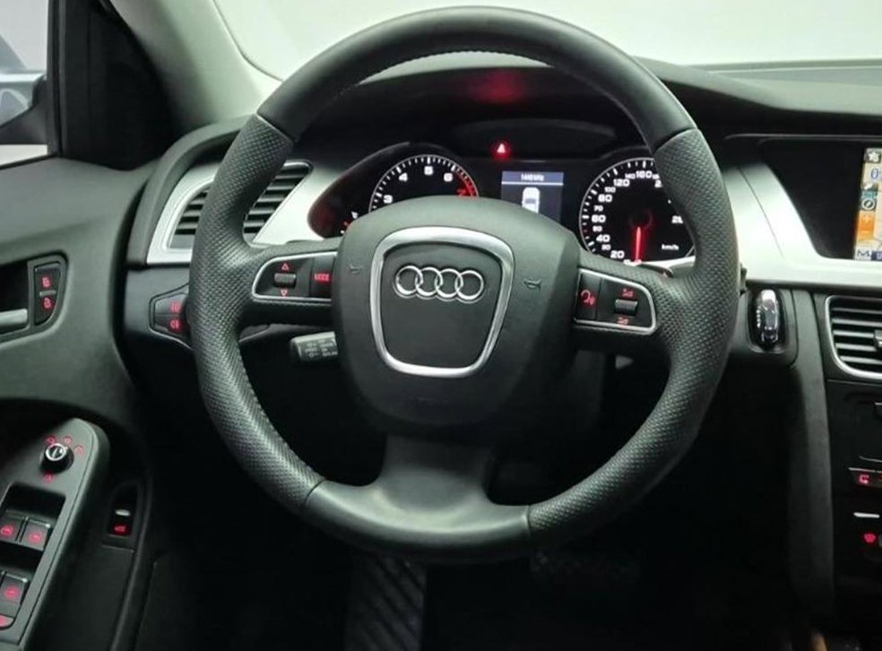 아우디 A4 2.0 TFSI 콰트로 다이나믹 사진 9