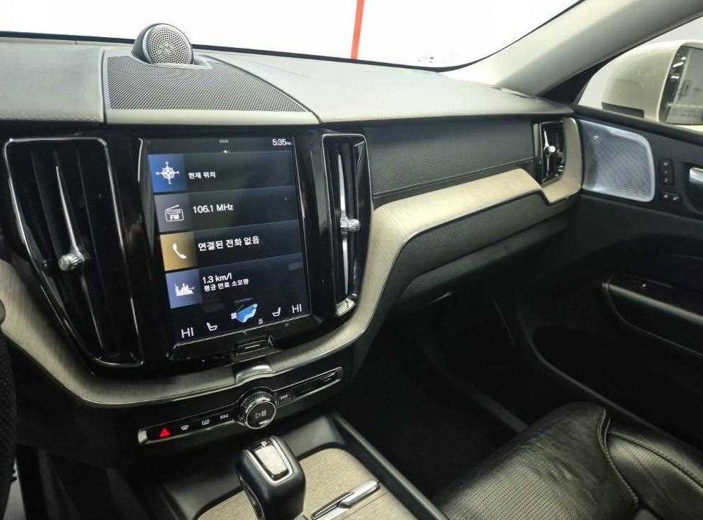 볼보 XC60 T6 AWD 인스크립션 사진 10