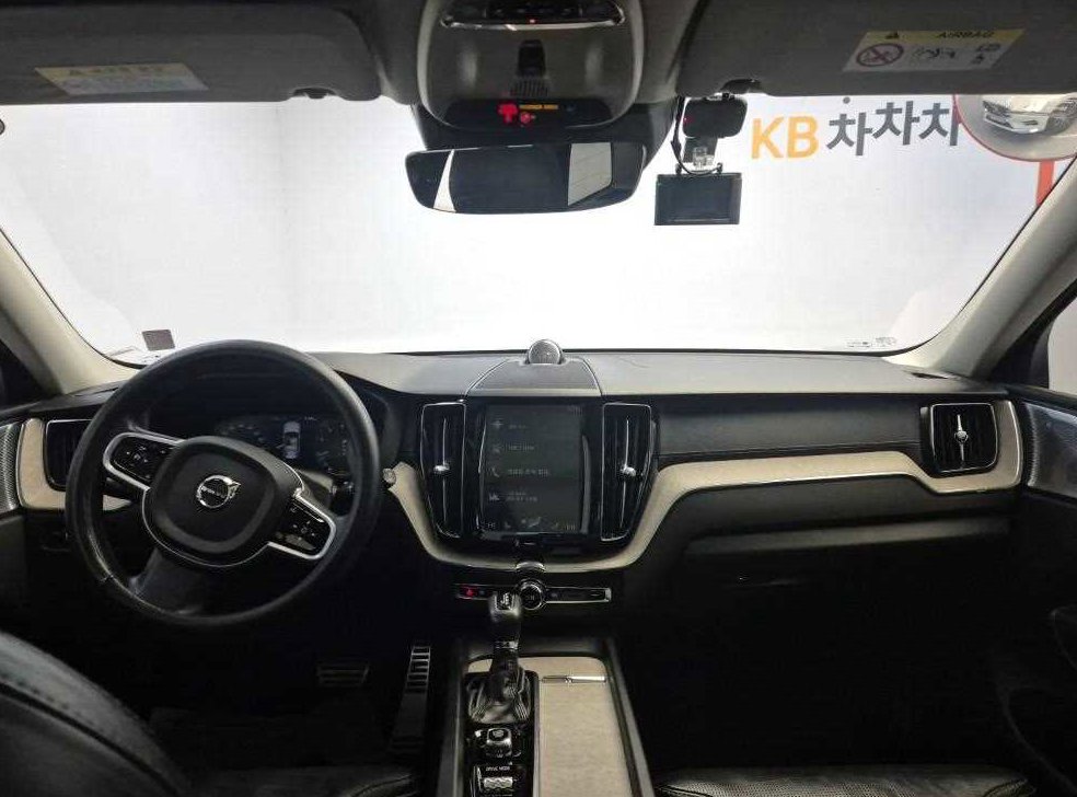 볼보 XC60 T6 AWD 인스크립션 사진 7