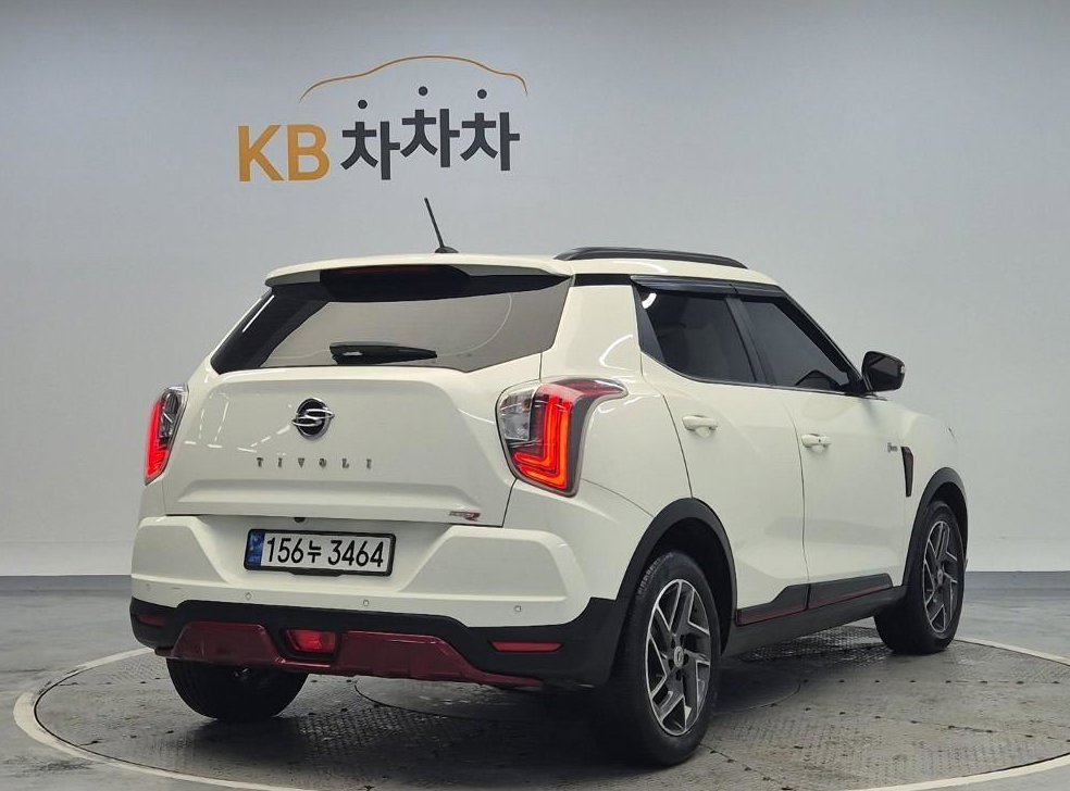 KG모빌리티(쌍용)  티볼리 2WD 가솔린 1.5 사진 3
