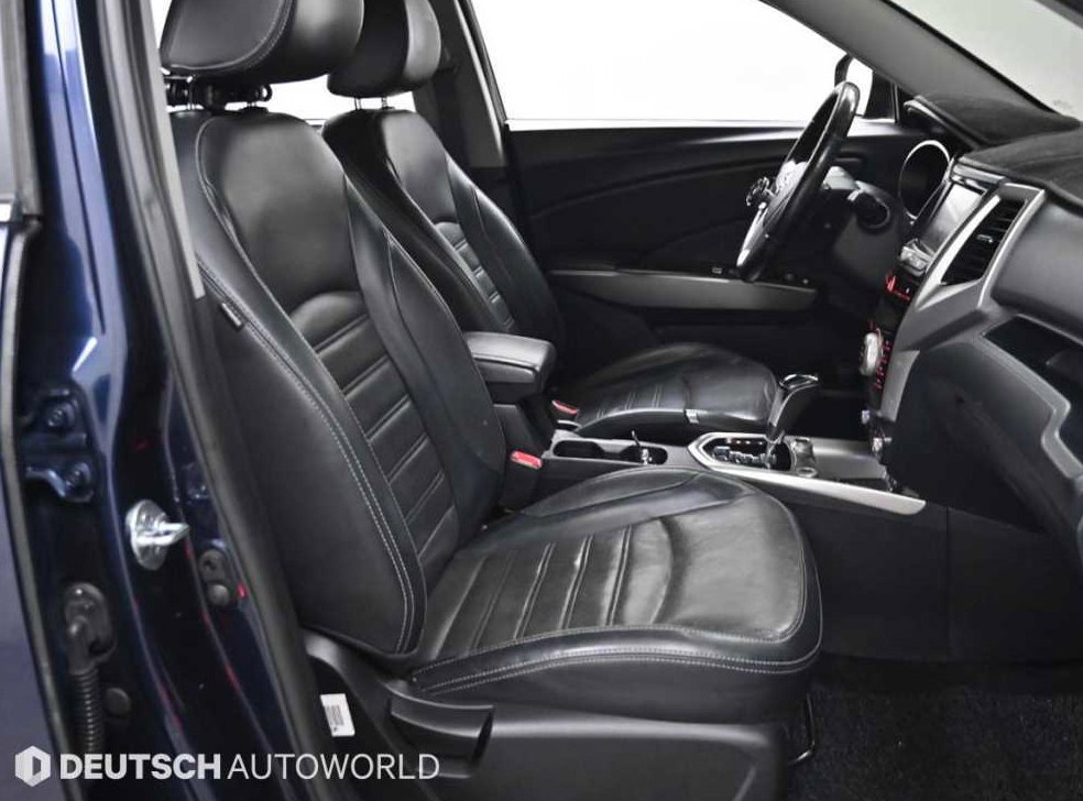 KG모빌리티(쌍용)  티볼리 가솔린 2WD 1.6 LX 사진 10