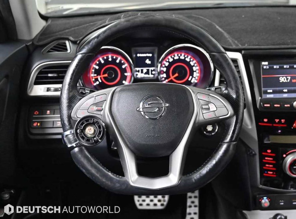 KG모빌리티(쌍용)  티볼리 가솔린 2WD 1.6 LX 사진 13