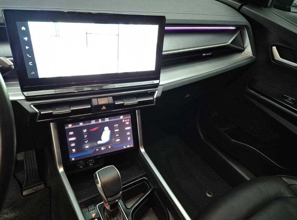 KG모빌리티(쌍용)  토레스 1.5 GDI-T 2WD 사진 10