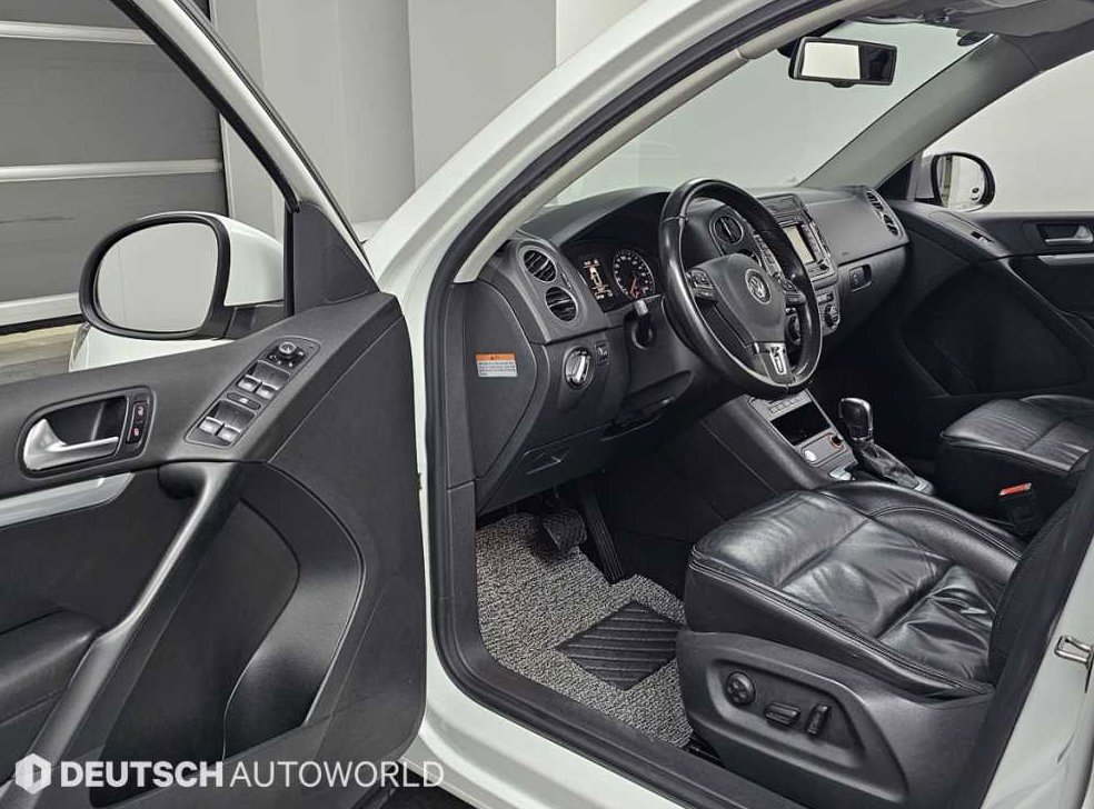 폭스바겐 티구안 2.0 TDI 프리미엄 사진 11