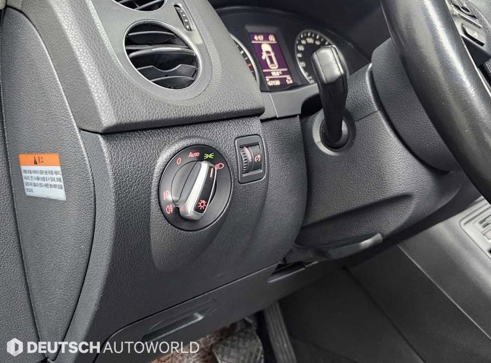 폭스바겐 티구안 2.0 TDI 프리미엄 사진 16