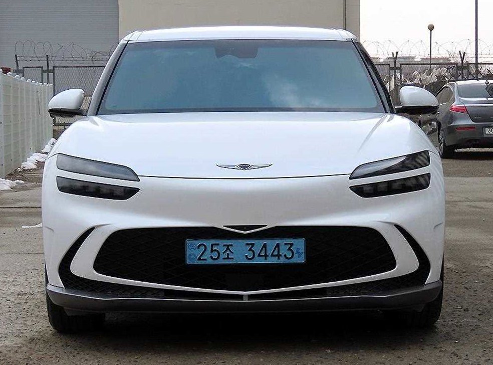 제네시스 GV60 스탠다드 2WD