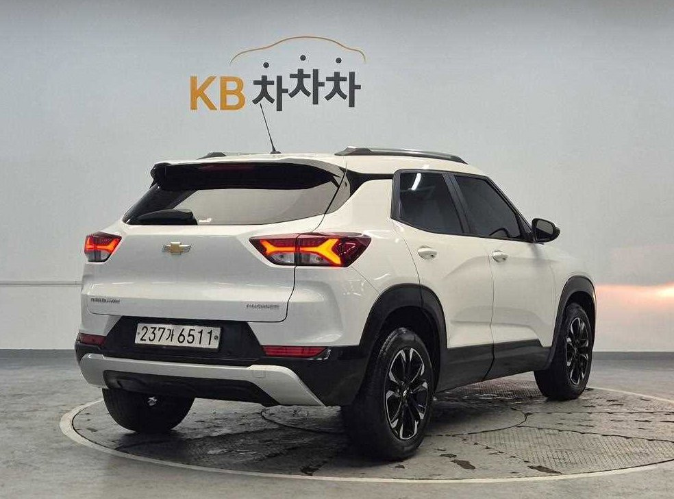 쉐보레 트레일블레이저 2WD 1.3 터보 가솔린 프리미어 사진 3