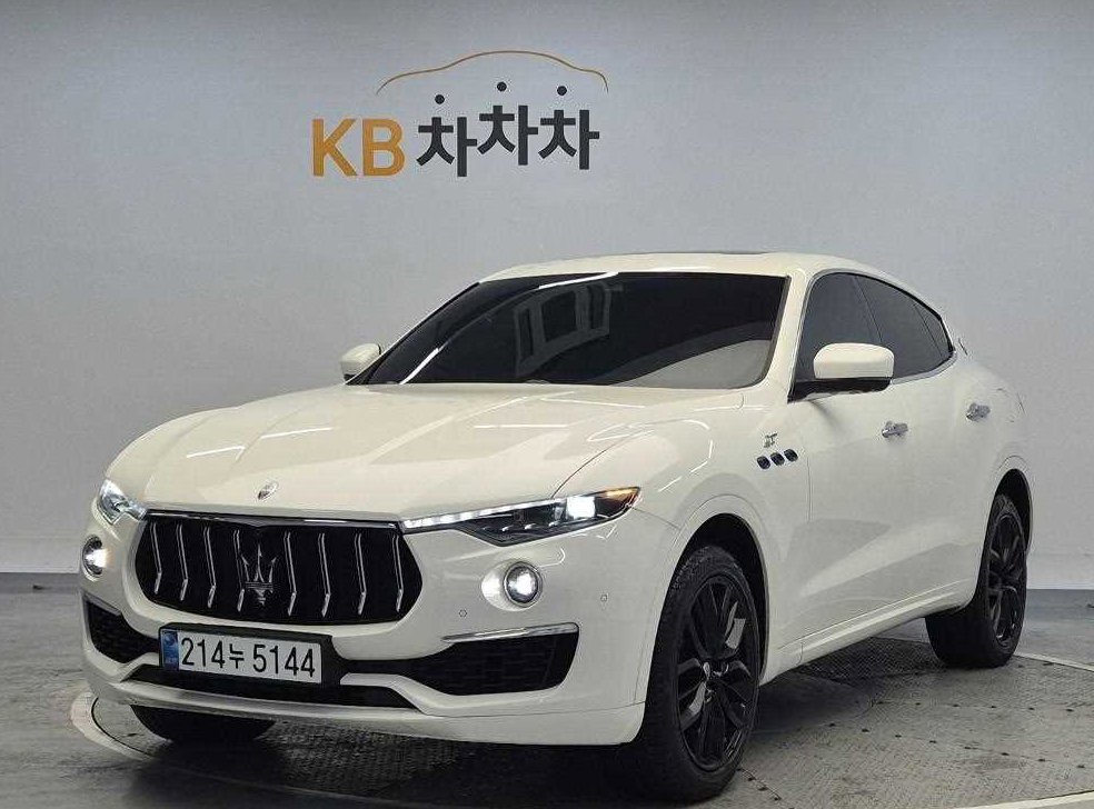마세라티 르반떼 2.0 GT AWD
