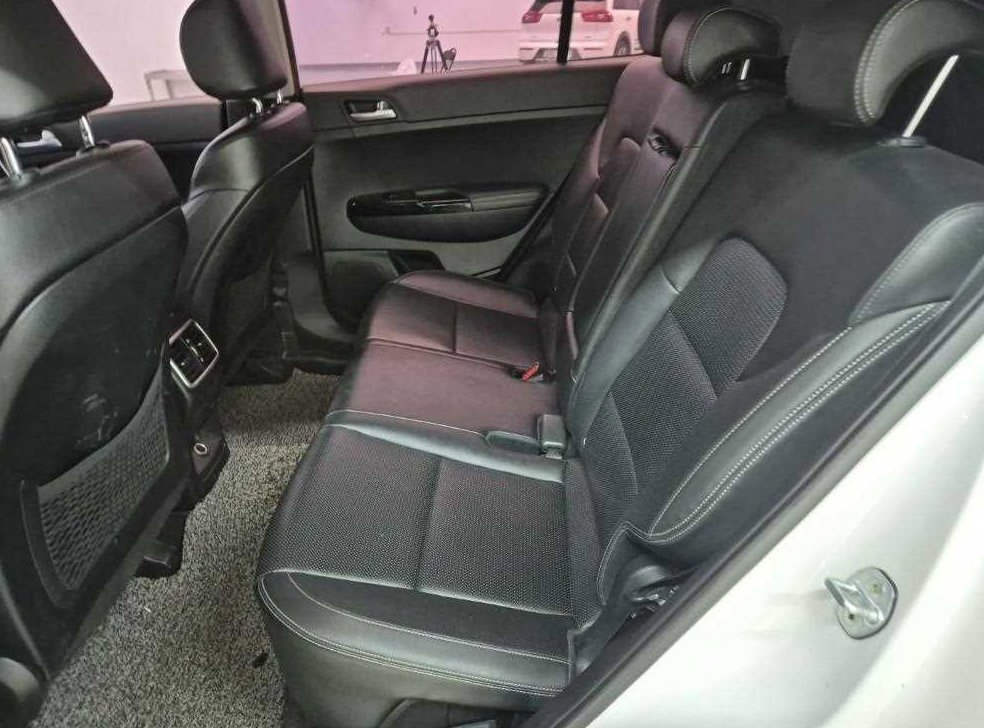 기아 스포티지 디젤 2.0 2WD 프레스티지 사진 12
