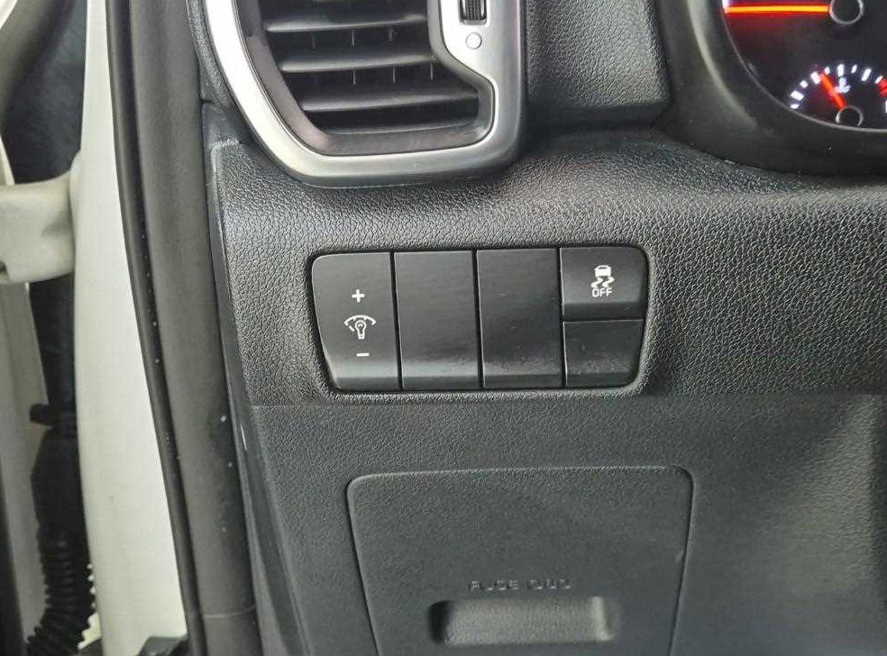 기아 스포티지 디젤 2.0 2WD 프레스티지 사진 17
