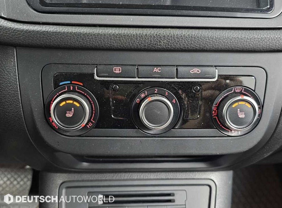 폭스바겐 티구안 2.0 TDI 컴포트 사진 17