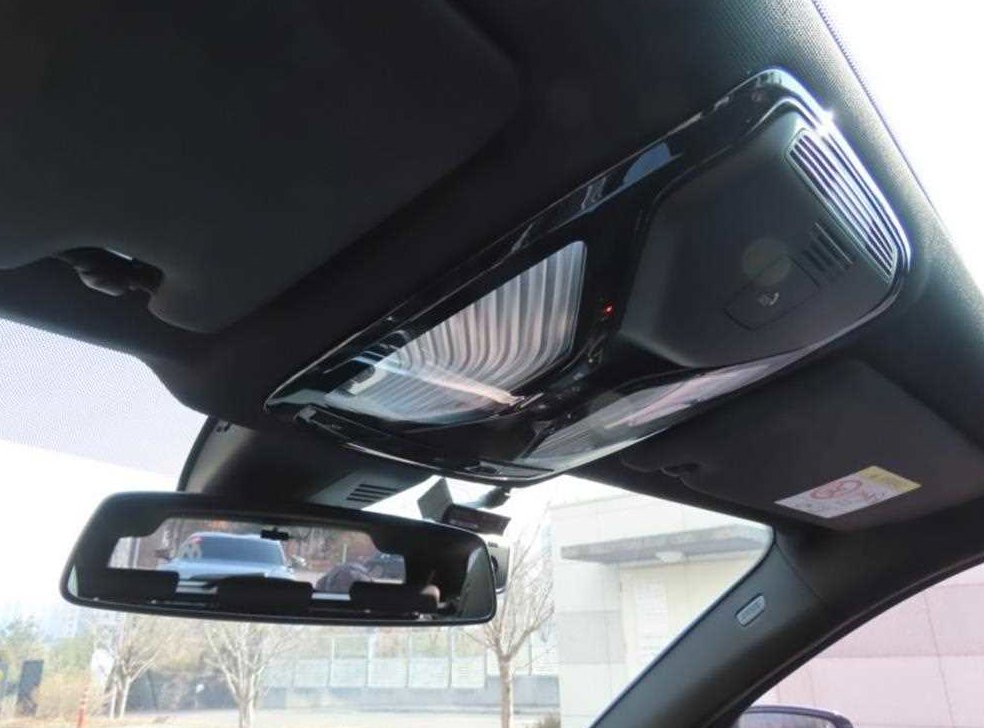 BMW 3시리즈 320d 투어링 M 스포츠 사진 10
