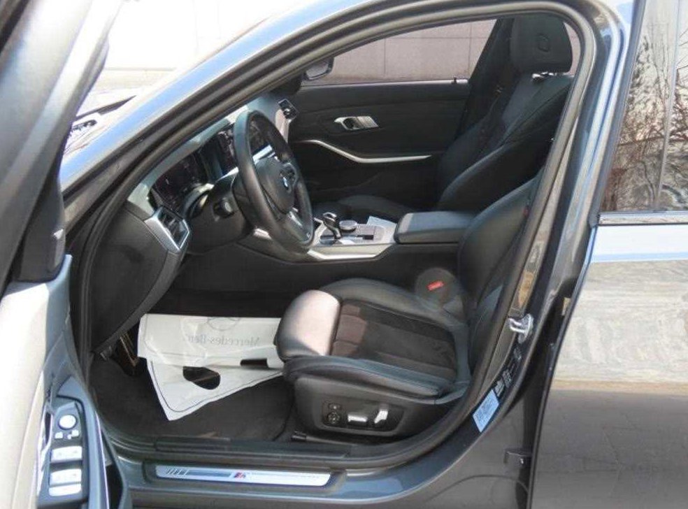 BMW 3시리즈 320d 투어링 M 스포츠 사진 13