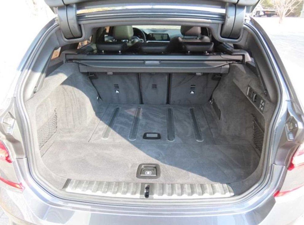 BMW 3시리즈 320d 투어링 M 스포츠 사진 18