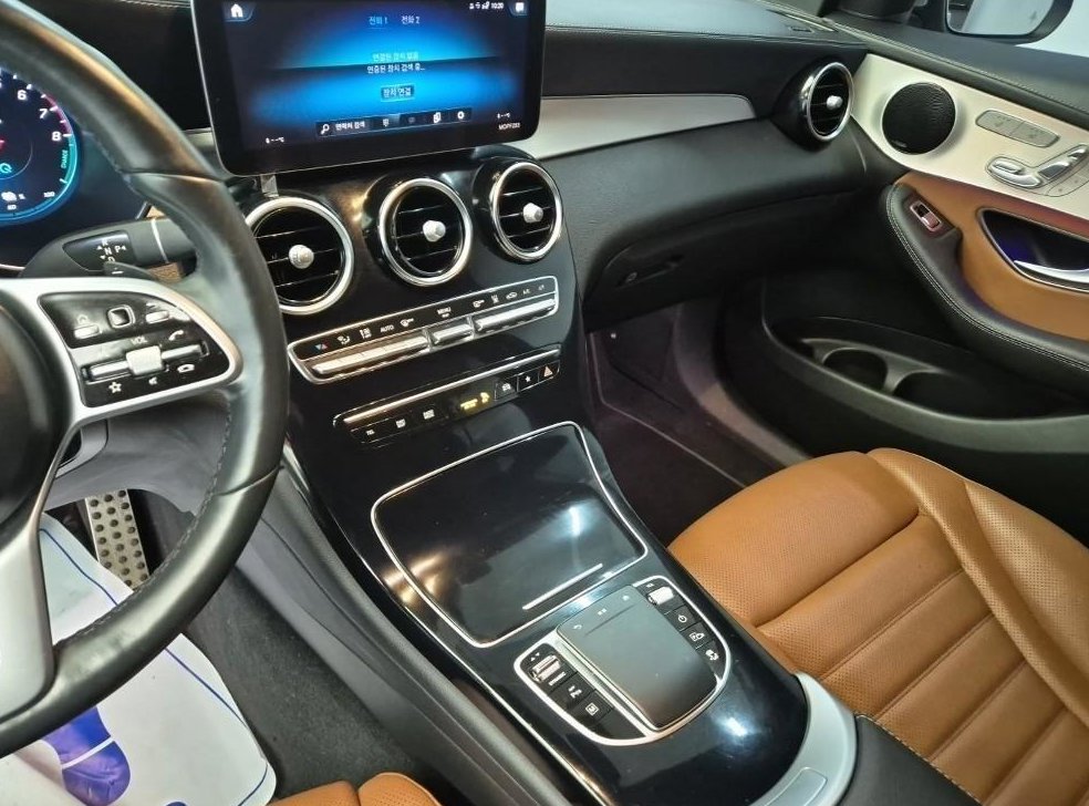 벤츠 GLC 클래스 GLC 300 e 4MATIC 사진 11