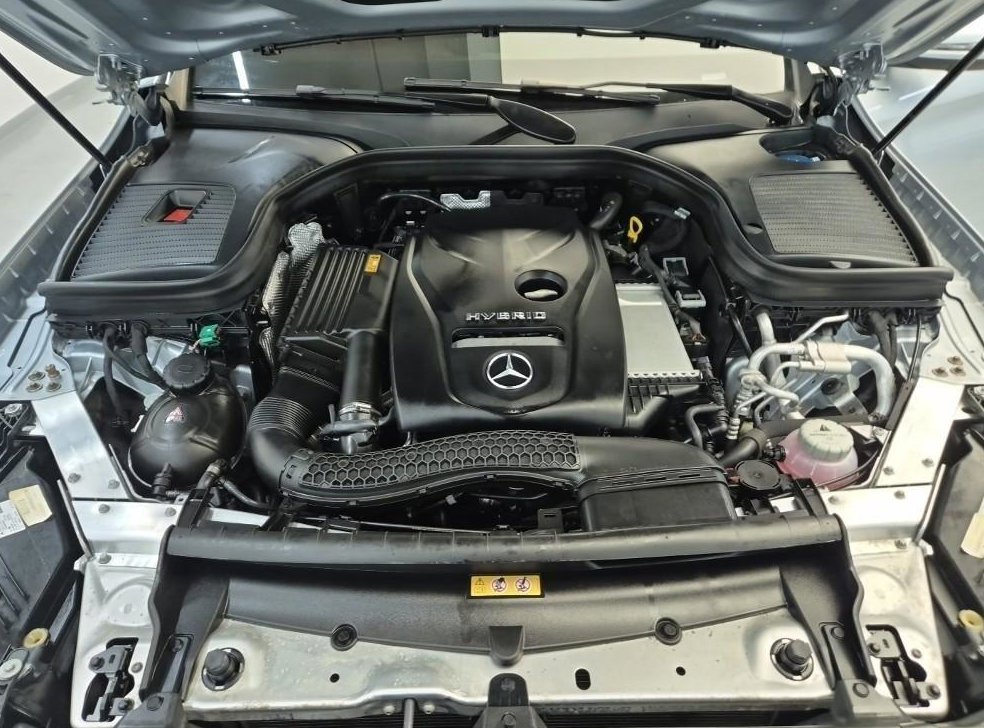 벤츠 GLC 클래스 GLC 300 e 4MATIC 사진 18