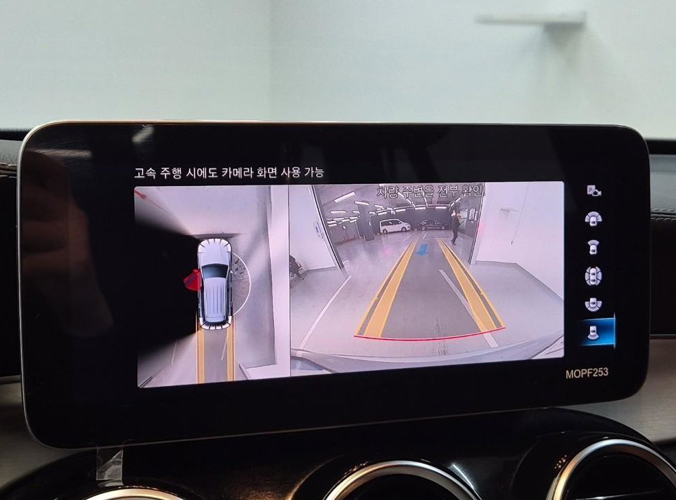 벤츠 GLC 클래스 GLC 300 e 4MATIC 사진 9