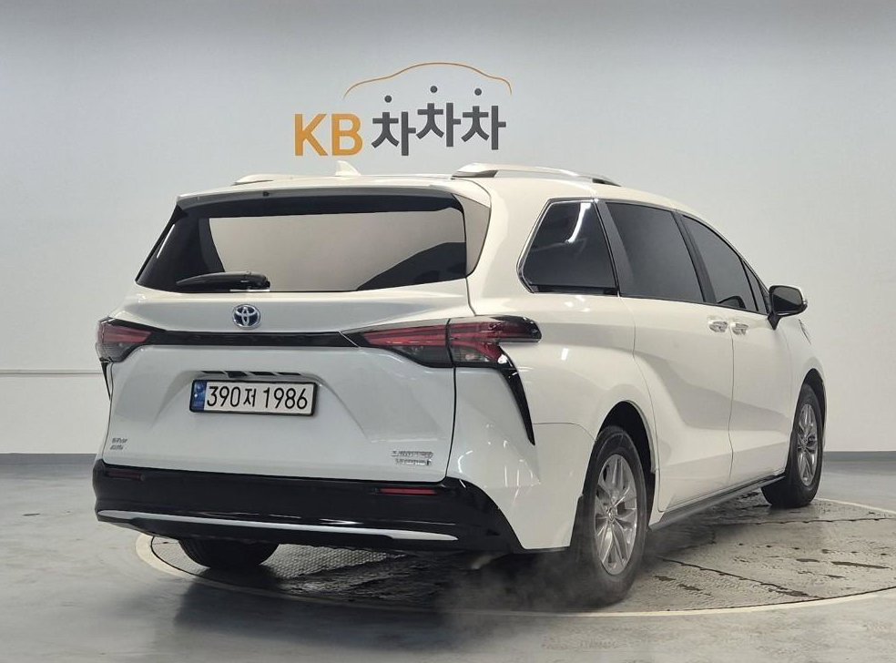 토요타 시에나 2.5 AWD 하이브리드 사진 4