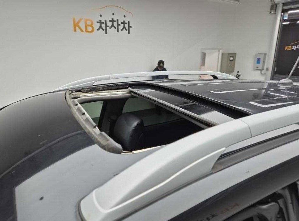 KG모빌리티(쌍용)  코란도 4WD 2.0 DX 사진 13