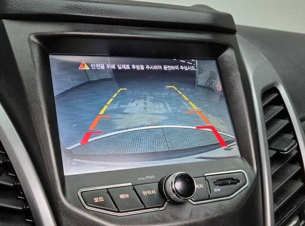 KG모빌리티(쌍용)  코란도 4WD 2.0 DX 사진 15