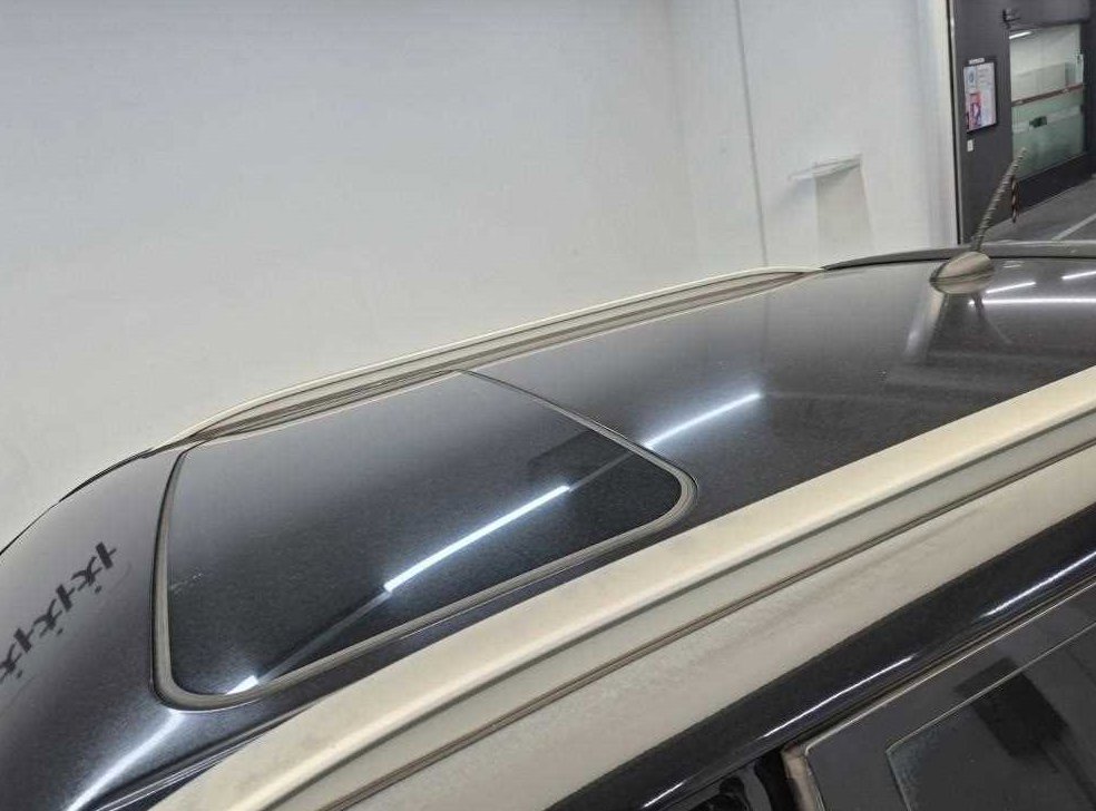 KG모빌리티(쌍용)  티볼리 디젤 2WD 1.6 LX 사진 13