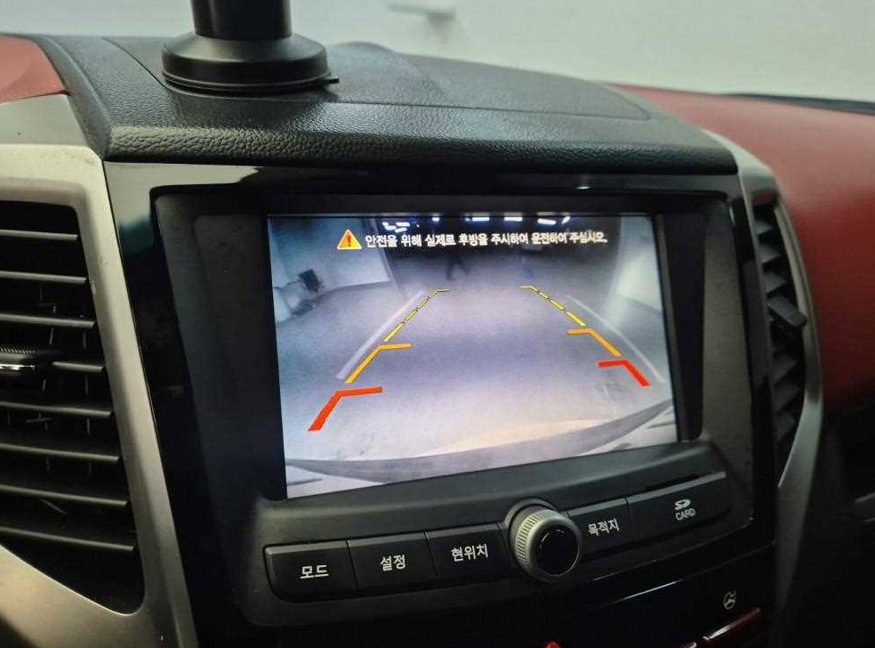 KG모빌리티(쌍용)  티볼리 디젤 2WD 1.6 LX 사진 15