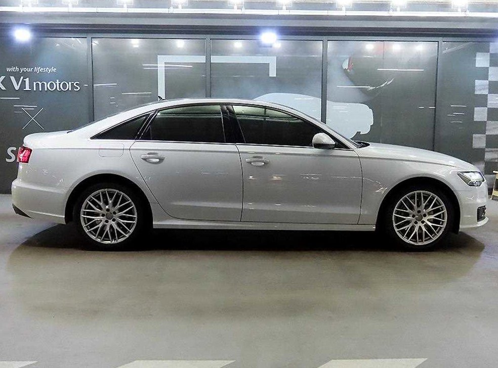 아우디 A6 40 TDI 콰트로 사진 3