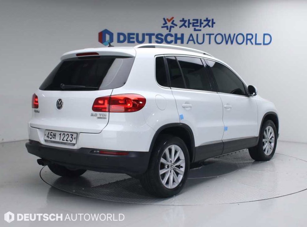 폭스바겐 티구안 2.0 TDI 컴포트 사진 2