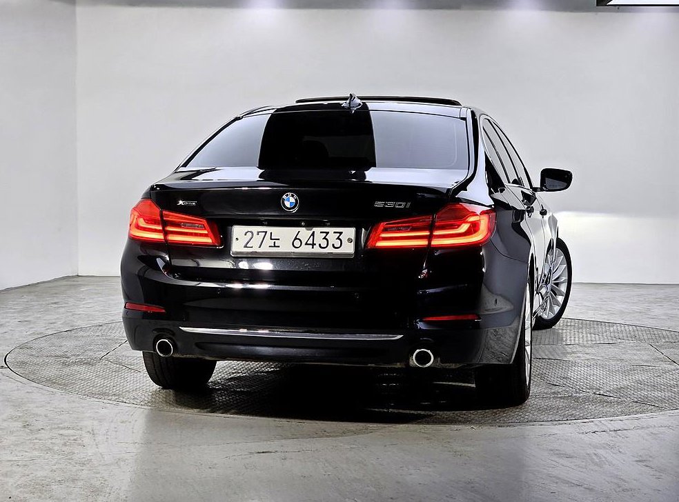 BMW 5시리즈 530i xDrive 럭셔리 플러스 사진 3