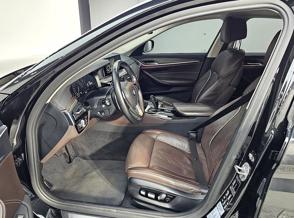 BMW 5시리즈 530i xDrive 럭셔리 플러스 사진 8