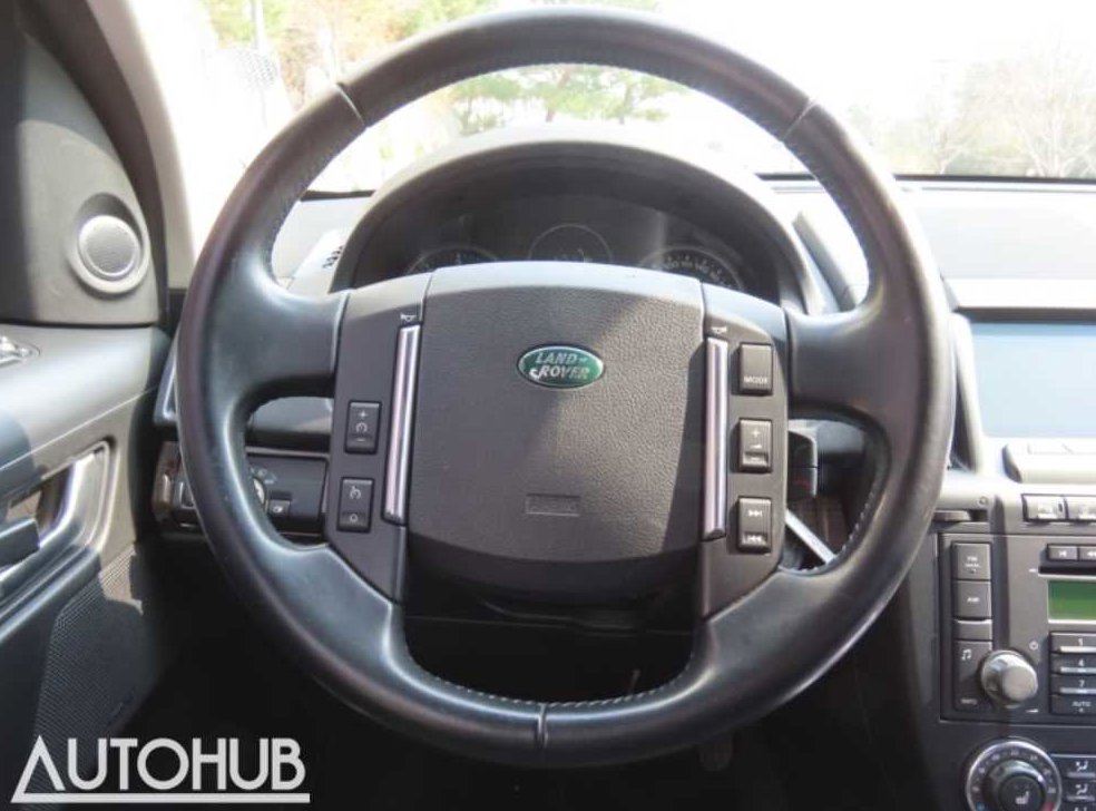 랜드로버 프리랜더 2.2 SD4 HSE 사진 17