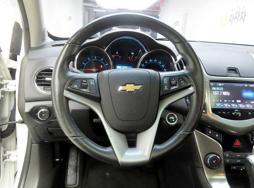 쉐보레 크루즈 1.8LTZ 사진 8