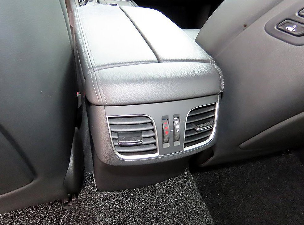 현대 제네시스 G330 프리미엄 AWD 사진 17