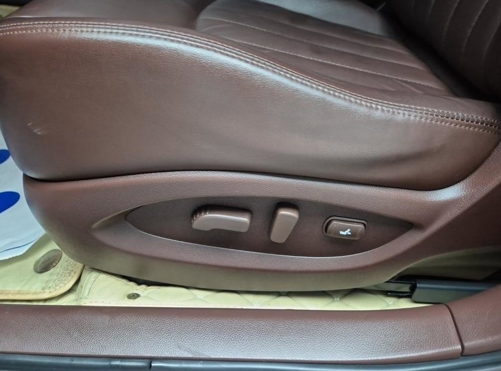 인피니티 QX 3.7 AWD 사진 14