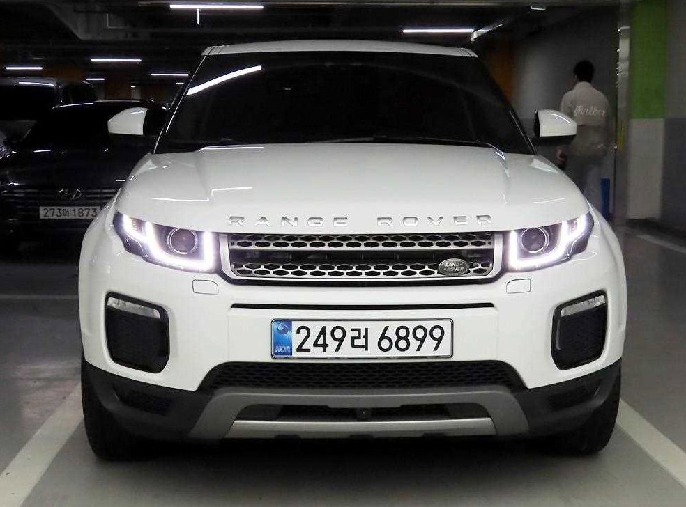 랜드로버 레인지로버 이보크 2.0 TD4 HSE 사진 2