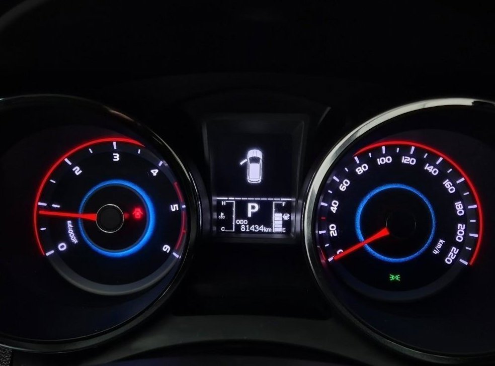 KG모빌리티(쌍용)  티볼리 4WD 디젤 VX 사진 6
