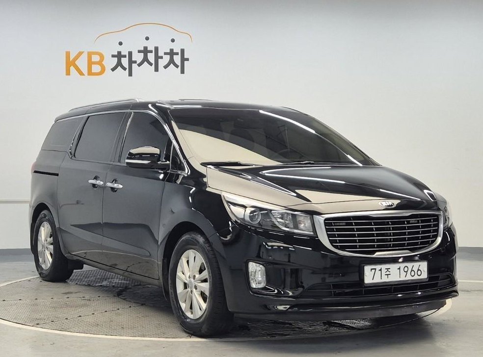 기아 카니발 디젤 11인승 럭셔리 사진 3