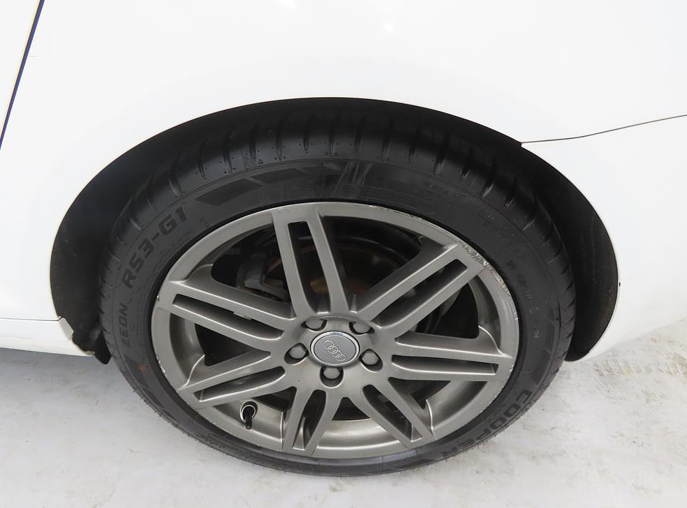 아우디 A3 2.0 TFSI 다이나믹 사진 17
