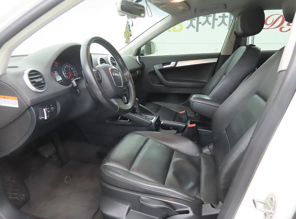 아우디 A3 2.0 TFSI 다이나믹 사진 5