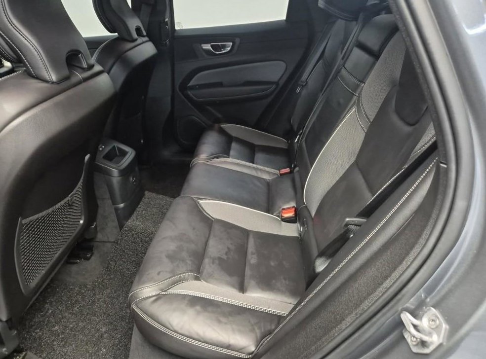 볼보 XC60 T8 AWD R-디자인 사진 15