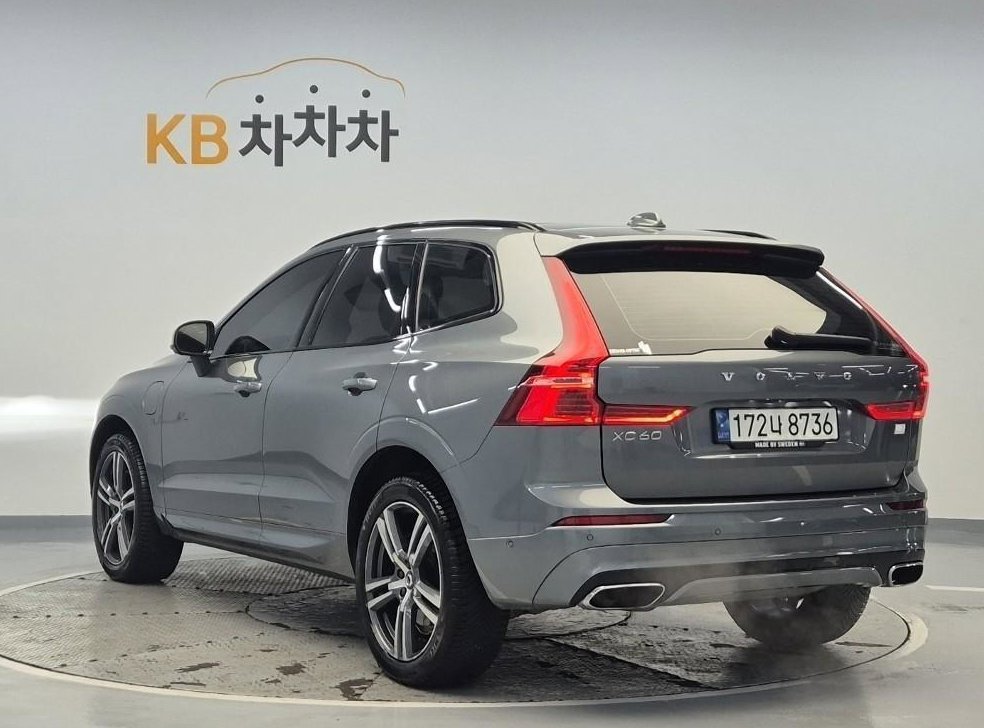 볼보 XC60 T8 AWD R-디자인 사진 3