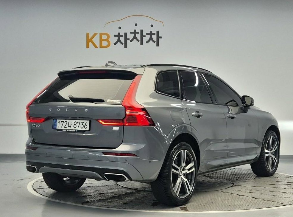 볼보 XC60 T8 AWD R-디자인 사진 4