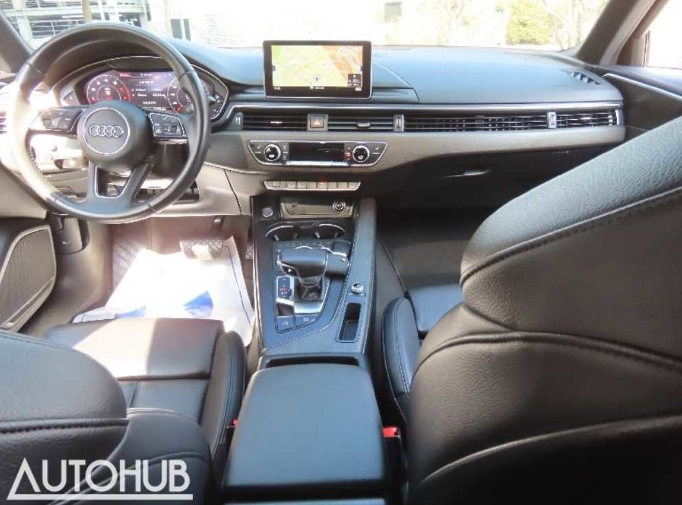 아우디 A4 40 TFSI 사진 16